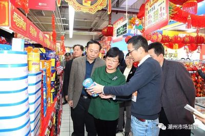 【新闻动态】余鸿纯副市长带队检查节前食品和特种设备安全工作